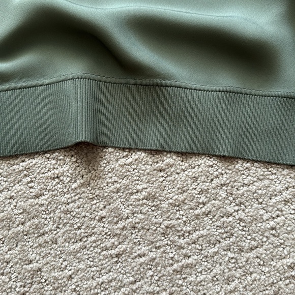 Theory silk sleeveless turtleneck - Picture 6 of 6